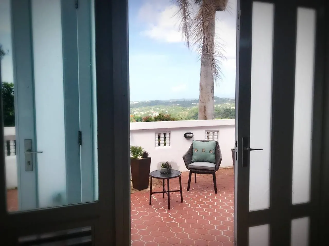 Villa Maxine Guaynabo Puerto Rico
